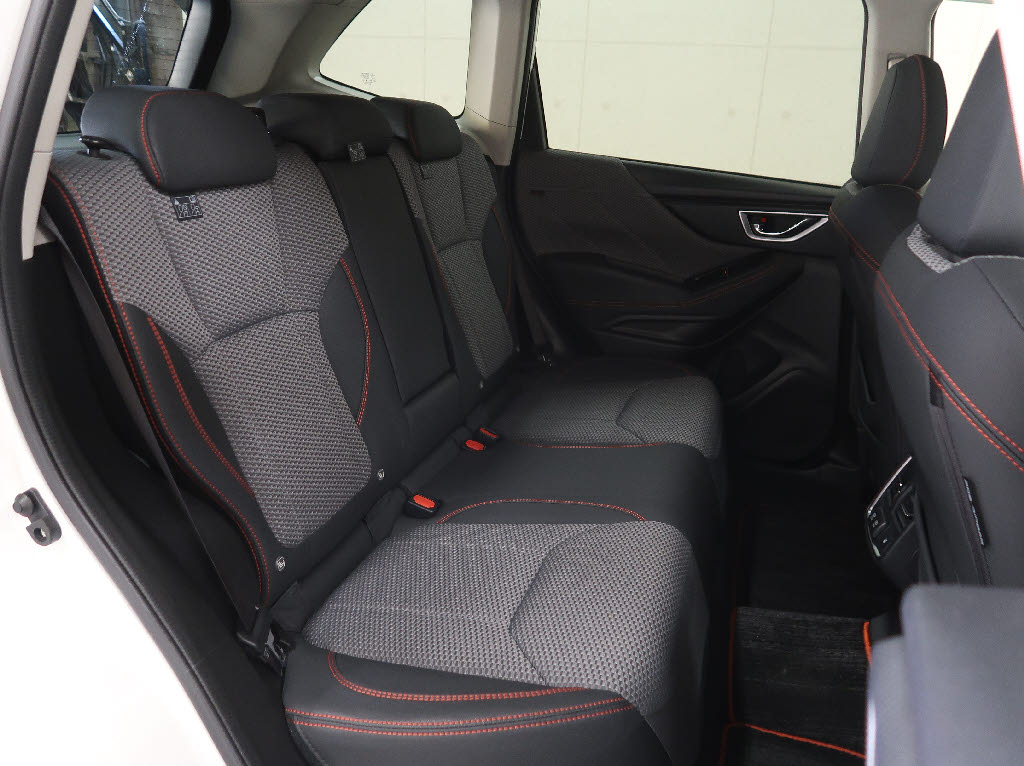 スバル フォレスター5枚目