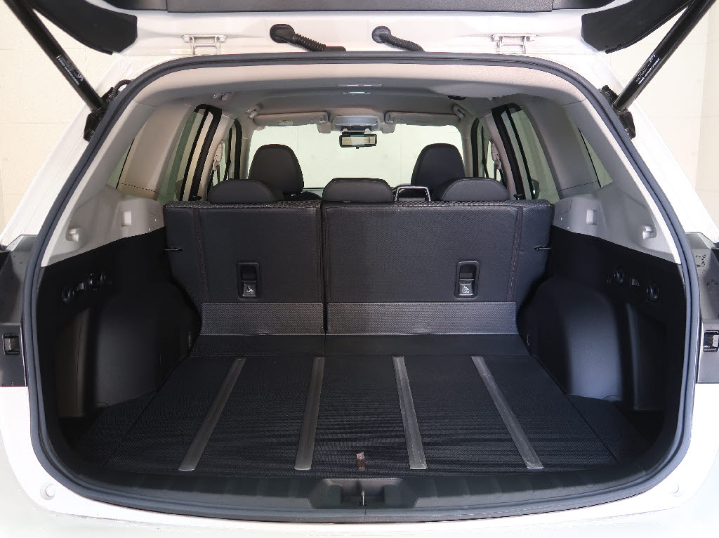 スバル フォレスター8枚目