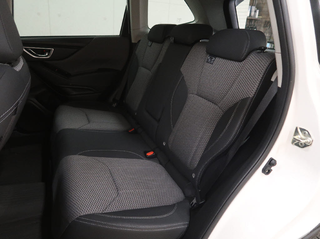 スバル フォレスター7枚目