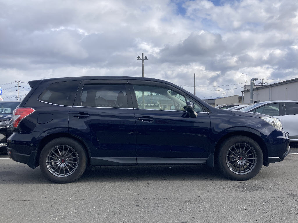 スバル フォレスター5枚目