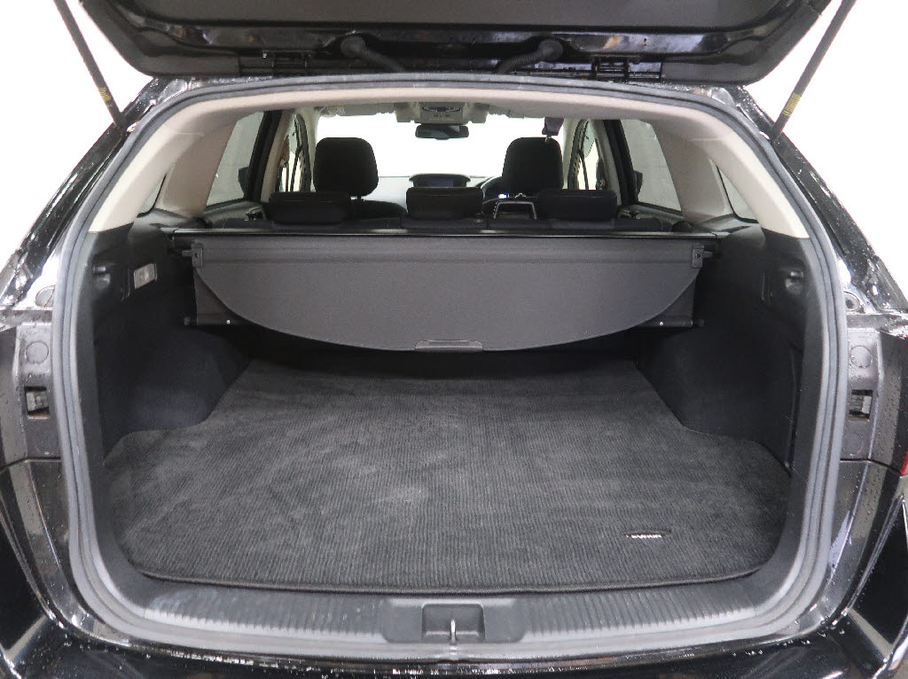 スバル レヴォーグ13枚目