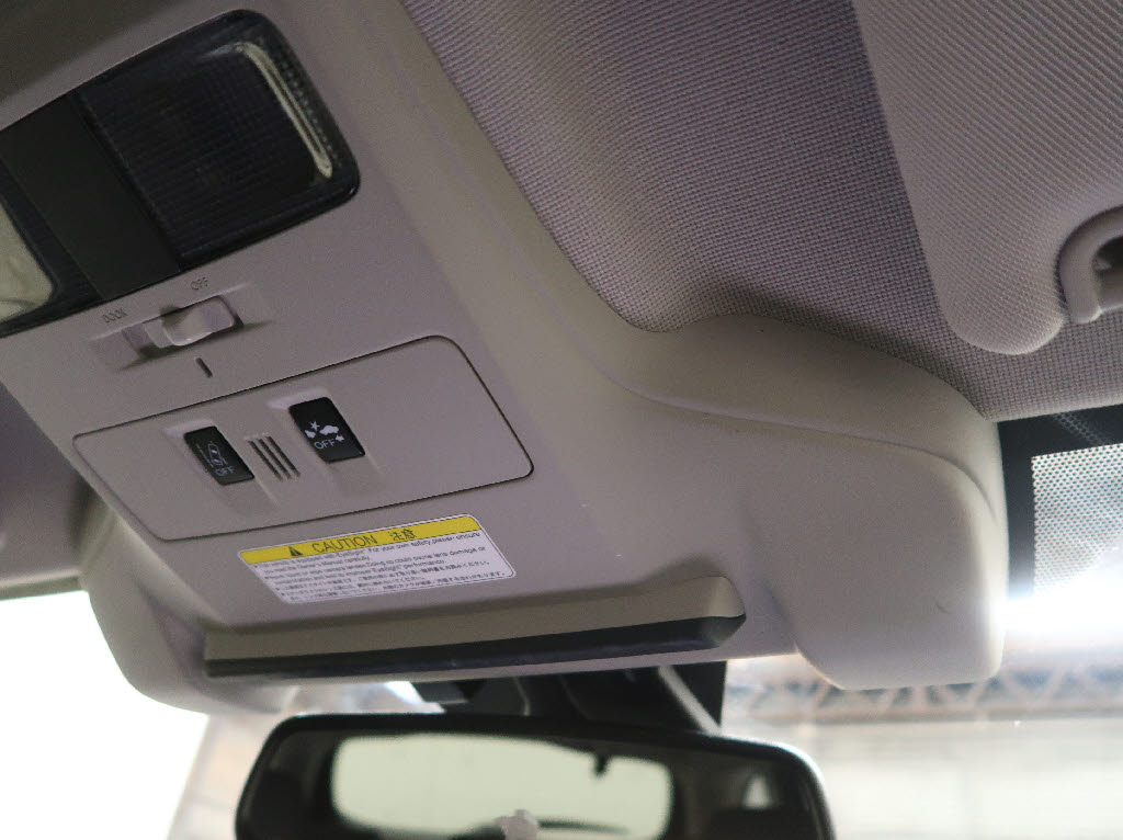 スバル レヴォーグ17枚目