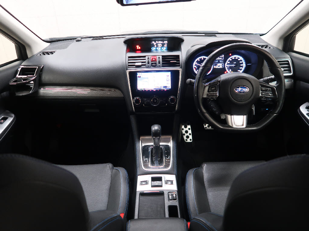 スバル レヴォーグ3枚目