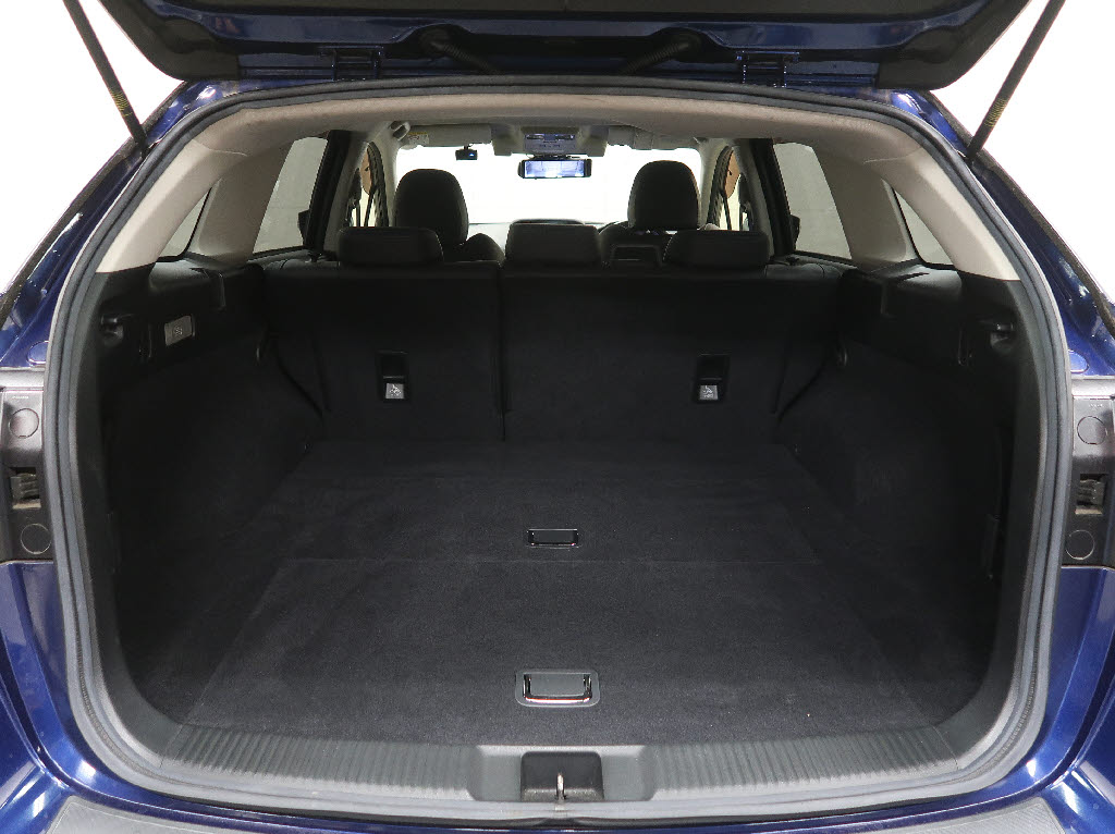 スバル レヴォーグ8枚目