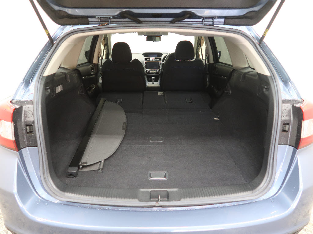 スバル レヴォーグ14枚目