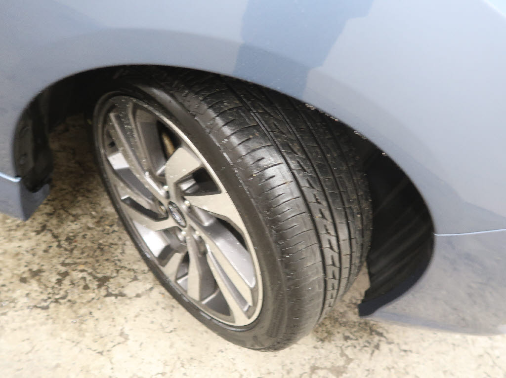 スバル レヴォーグ16枚目