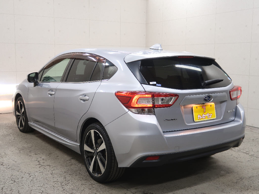 スバル インプレッサスポーツ12枚目