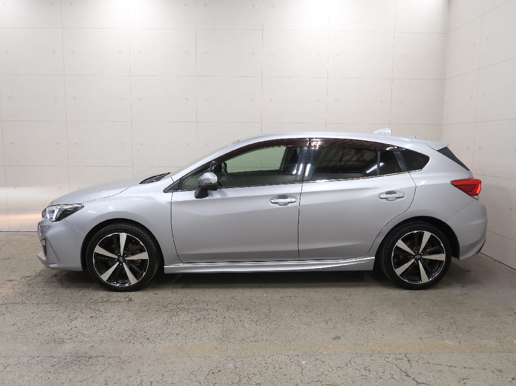 スバル インプレッサスポーツ13枚目