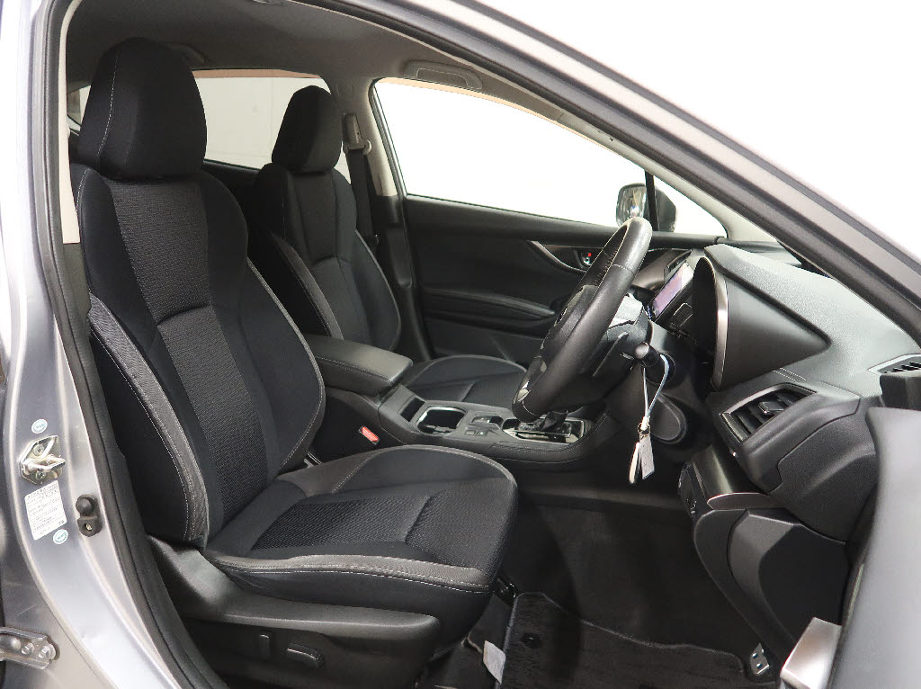 スバル インプレッサスポーツ4枚目