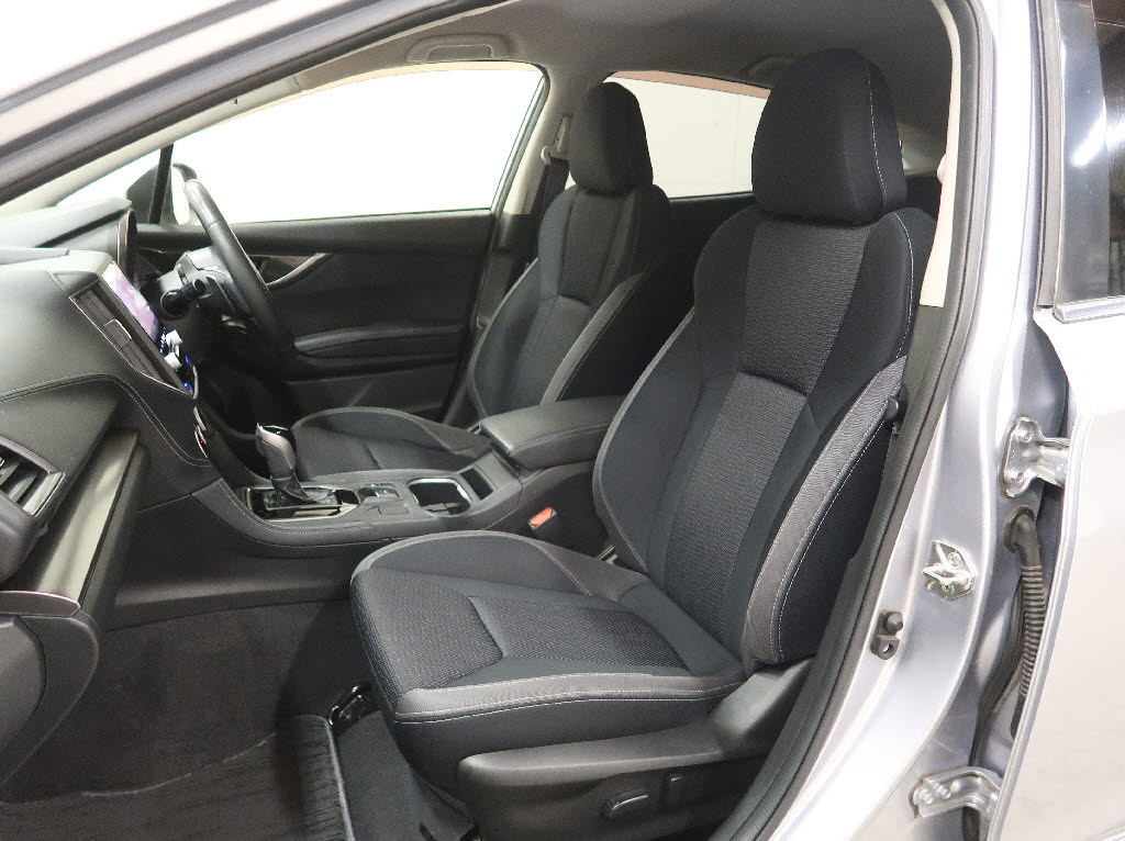 スバル インプレッサスポーツ6枚目