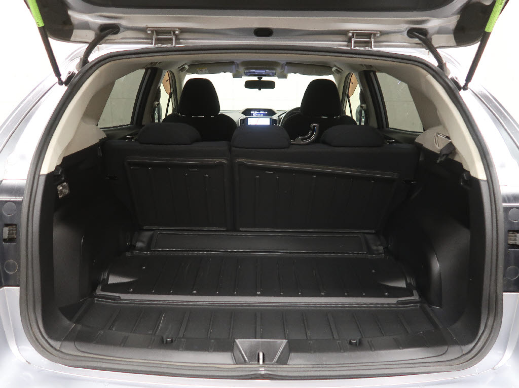 スバル インプレッサスポーツ8枚目