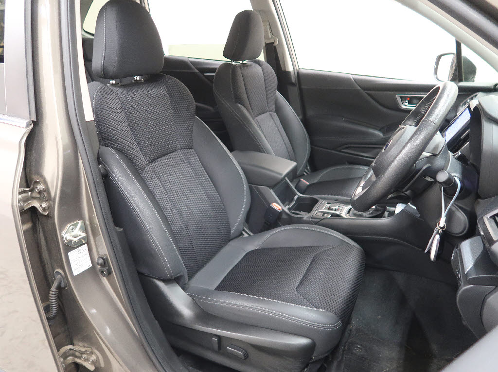 スバル フォレスター3枚目