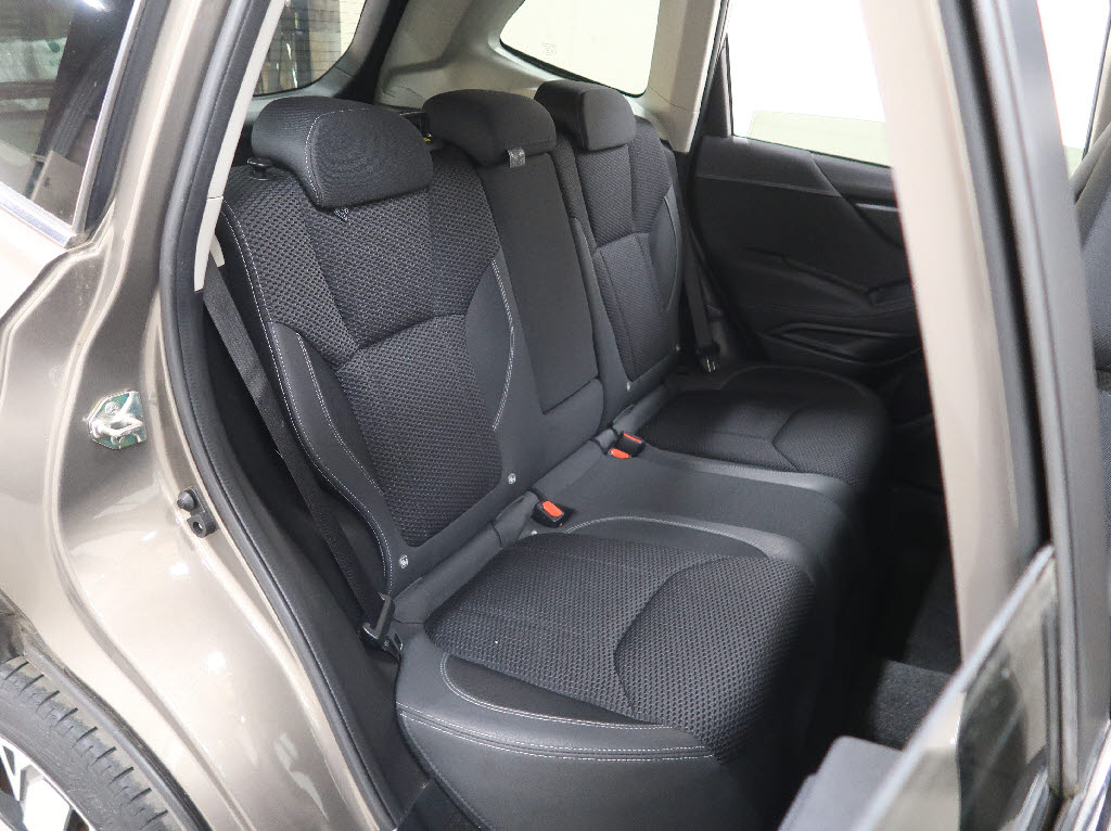 スバル フォレスター5枚目