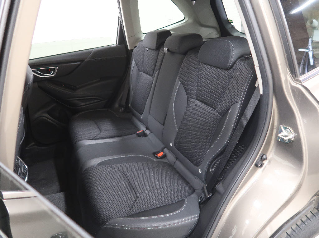 スバル フォレスター6枚目