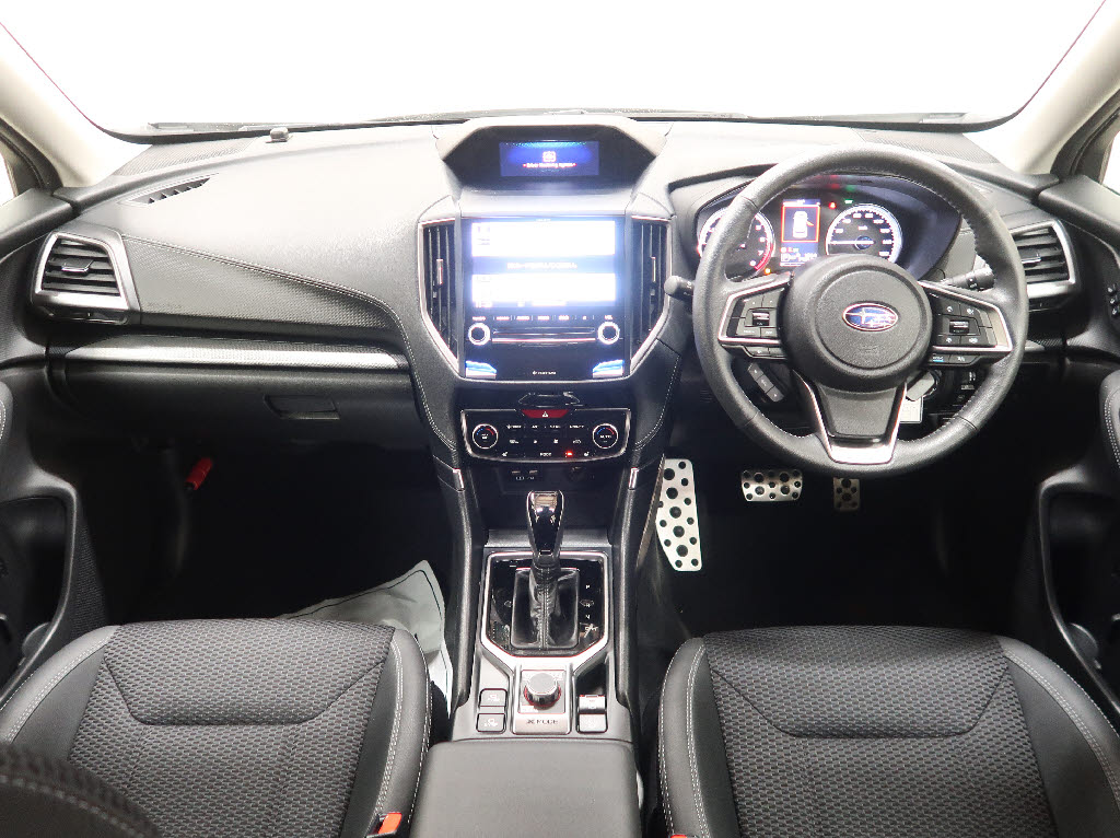 スバル フォレスター2枚目