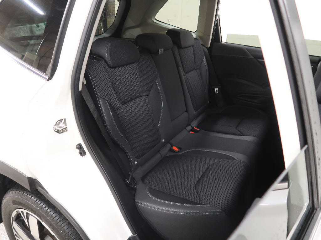 スバル フォレスター5枚目