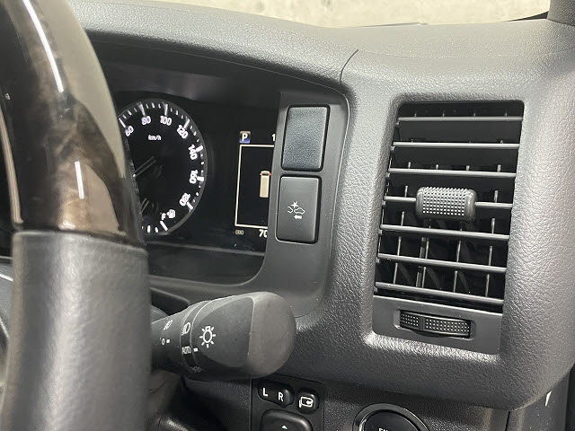 トヨタ ハイエースＶ16枚目