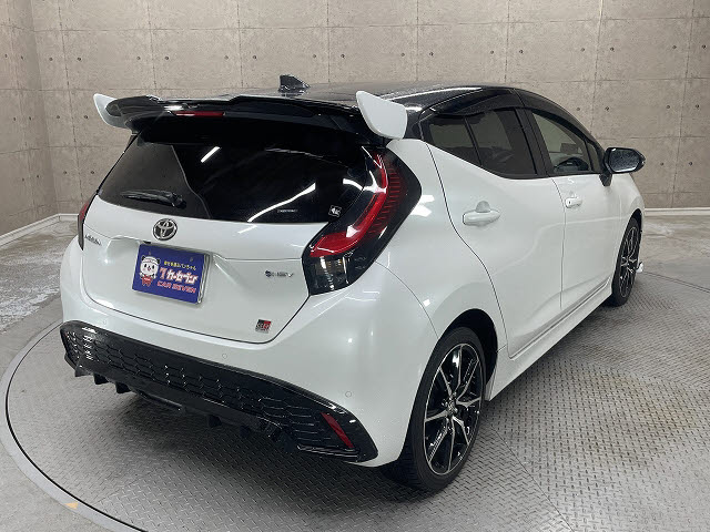 トヨタ アクア1枚目