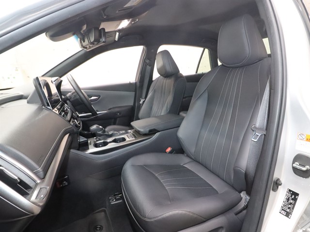 トヨタ クラウンHV6枚目