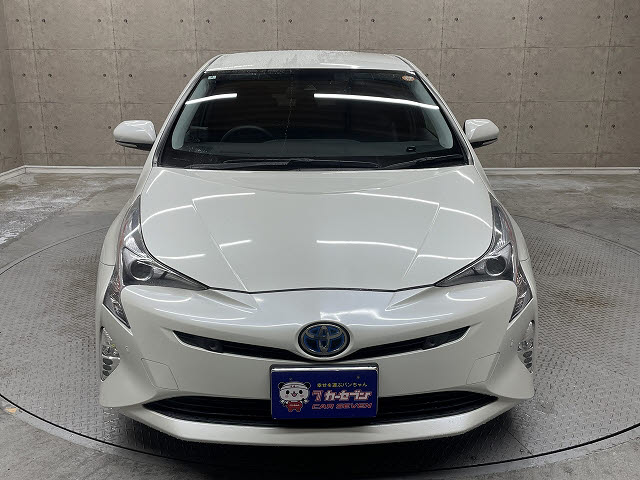 トヨタ プリウス9枚目