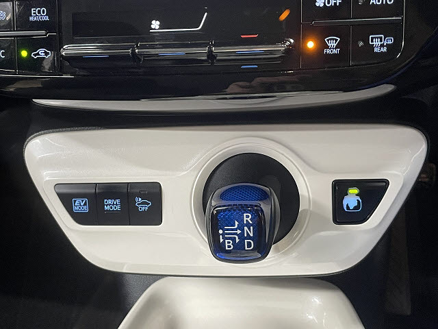 トヨタ プリウス17枚目