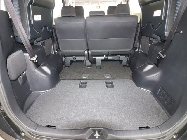 トヨタ ヴォクシー11枚目