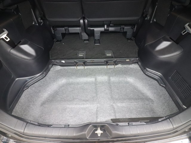 トヨタ ヴォクシー12枚目