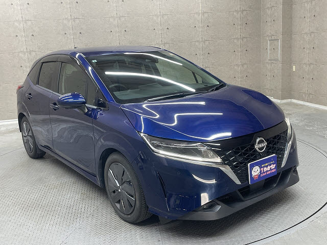 ニッサン ノート10枚目