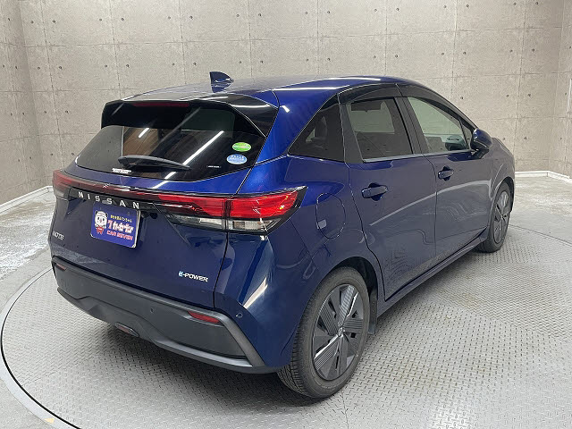 ニッサン ノート1枚目