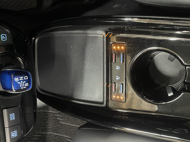 トヨタ プリウス14枚目