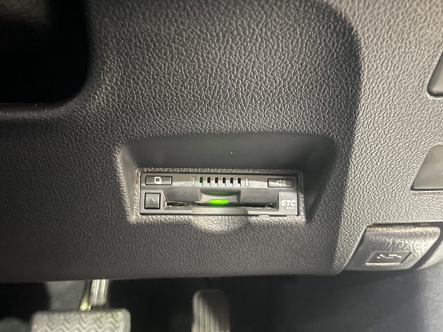 トヨタ プリウス19枚目