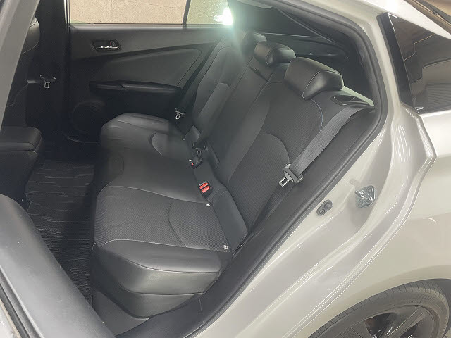 トヨタ プリウス6枚目