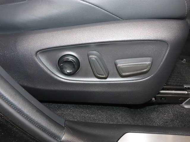 トヨタ ハリアー5枚目