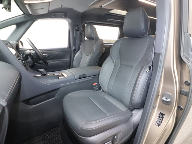 トヨタ アルファード ハイブリッド11枚目