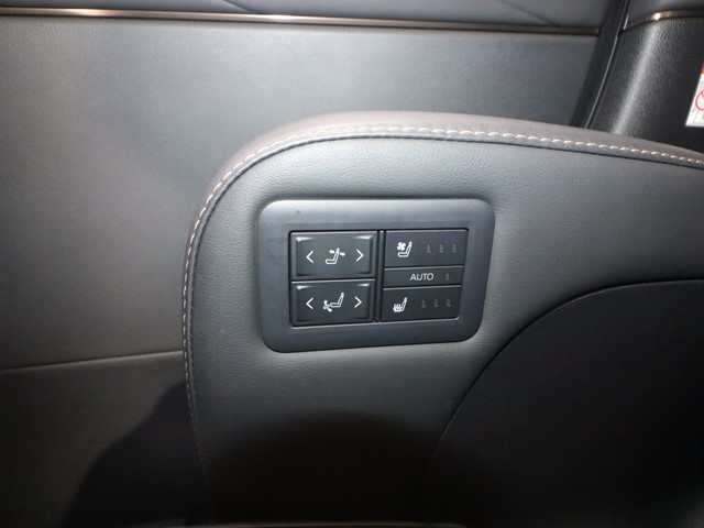 トヨタ アルファード ハイブリッド14枚目