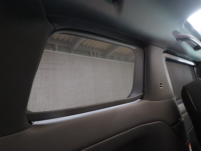 トヨタ アルファード ハイブリッド17枚目