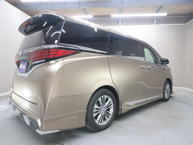 トヨタ アルファード ハイブリッド1枚目