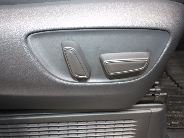 トヨタ アルファード ハイブリッド5枚目