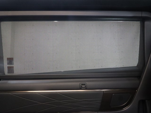 トヨタ アルファード ハイブリッド8枚目