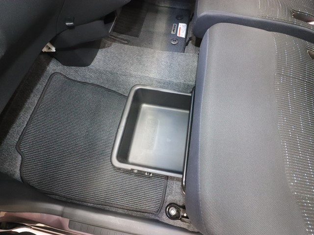 ダイハツ ムーヴカスタム7枚目