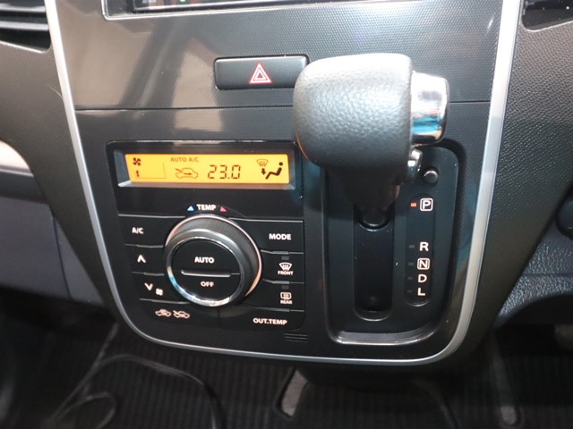 スズキ ワゴンＲスティングレー18枚目