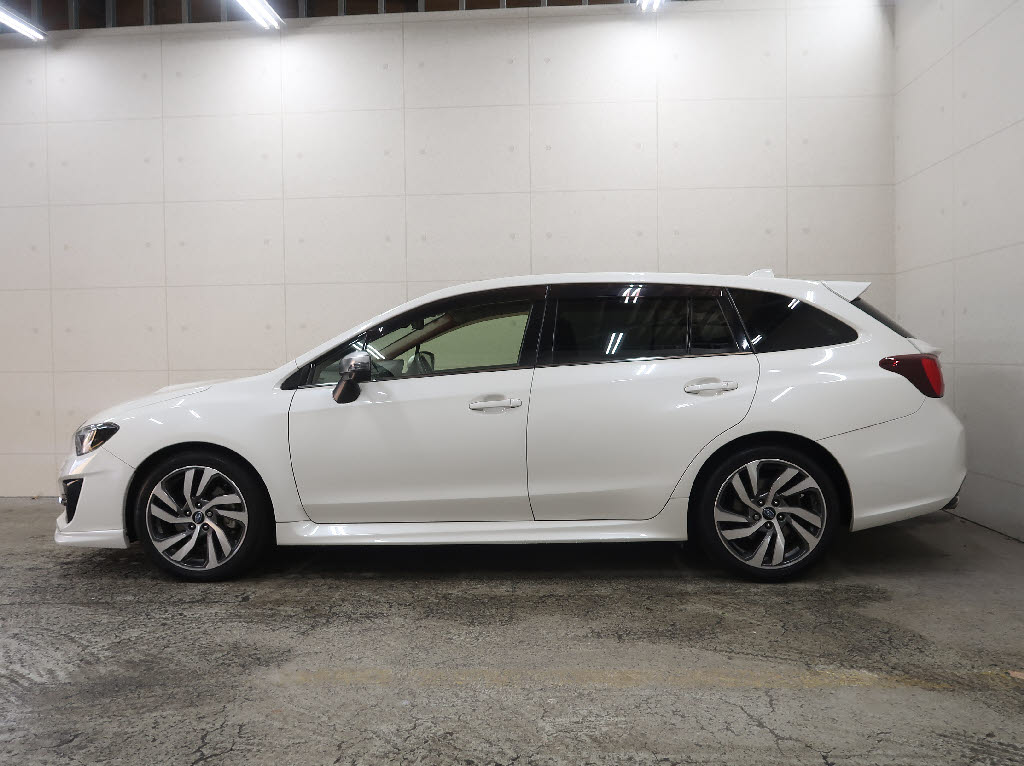 スバル レヴォーグ10枚目