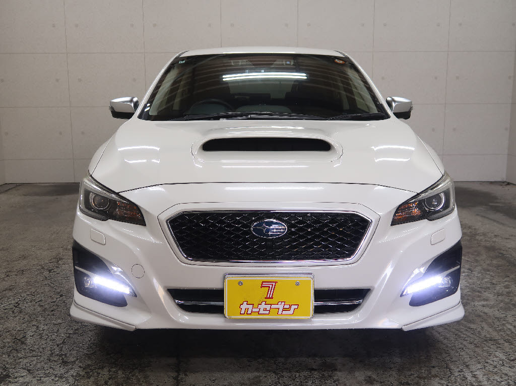 スバル レヴォーグ7枚目