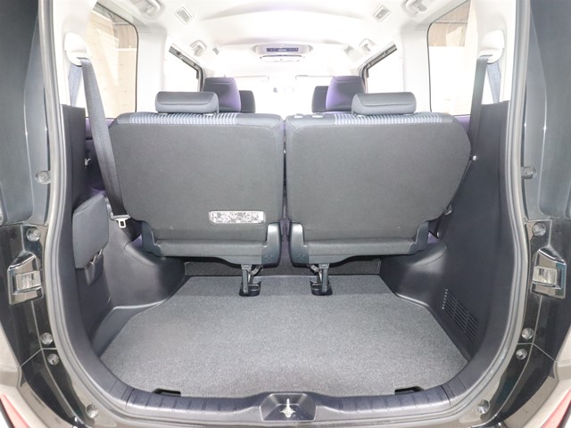 トヨタ ヴォクシー11枚目