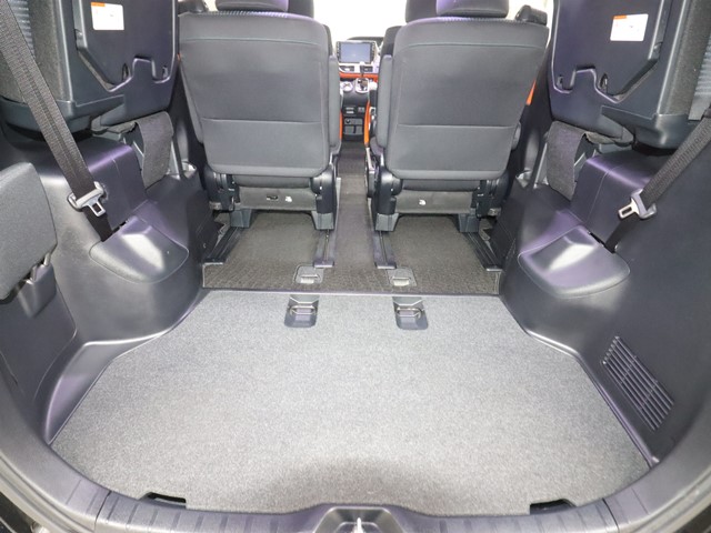 トヨタ ヴォクシー12枚目