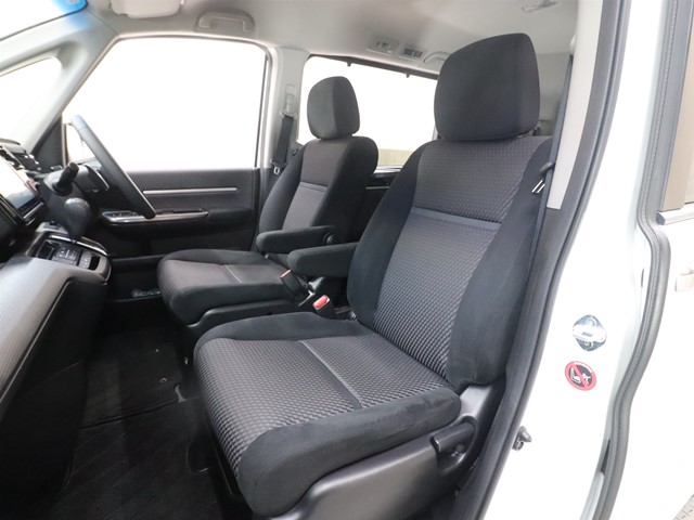 ホンダ ステップワゴン6枚目