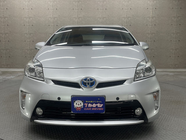 トヨタ プリウス9枚目