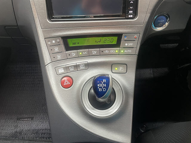 トヨタ プリウス18枚目