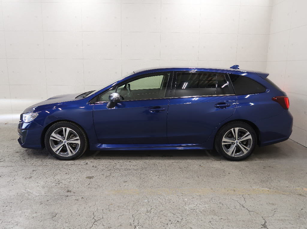 スバル レヴォーグ13枚目