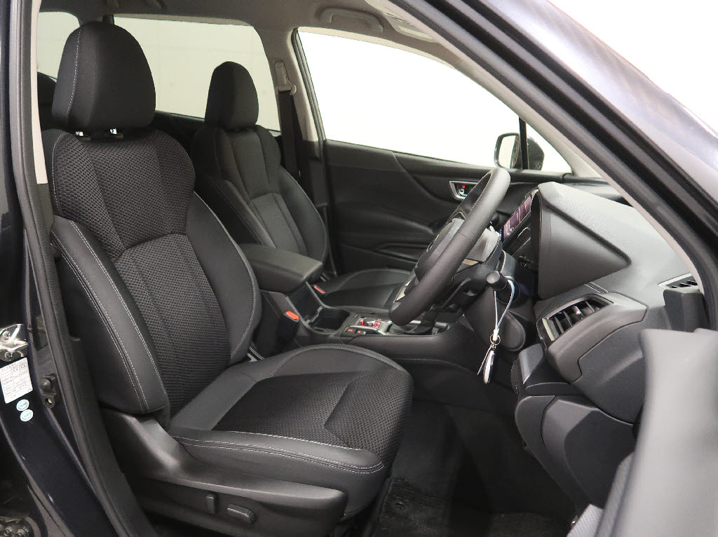 スバル フォレスター4枚目